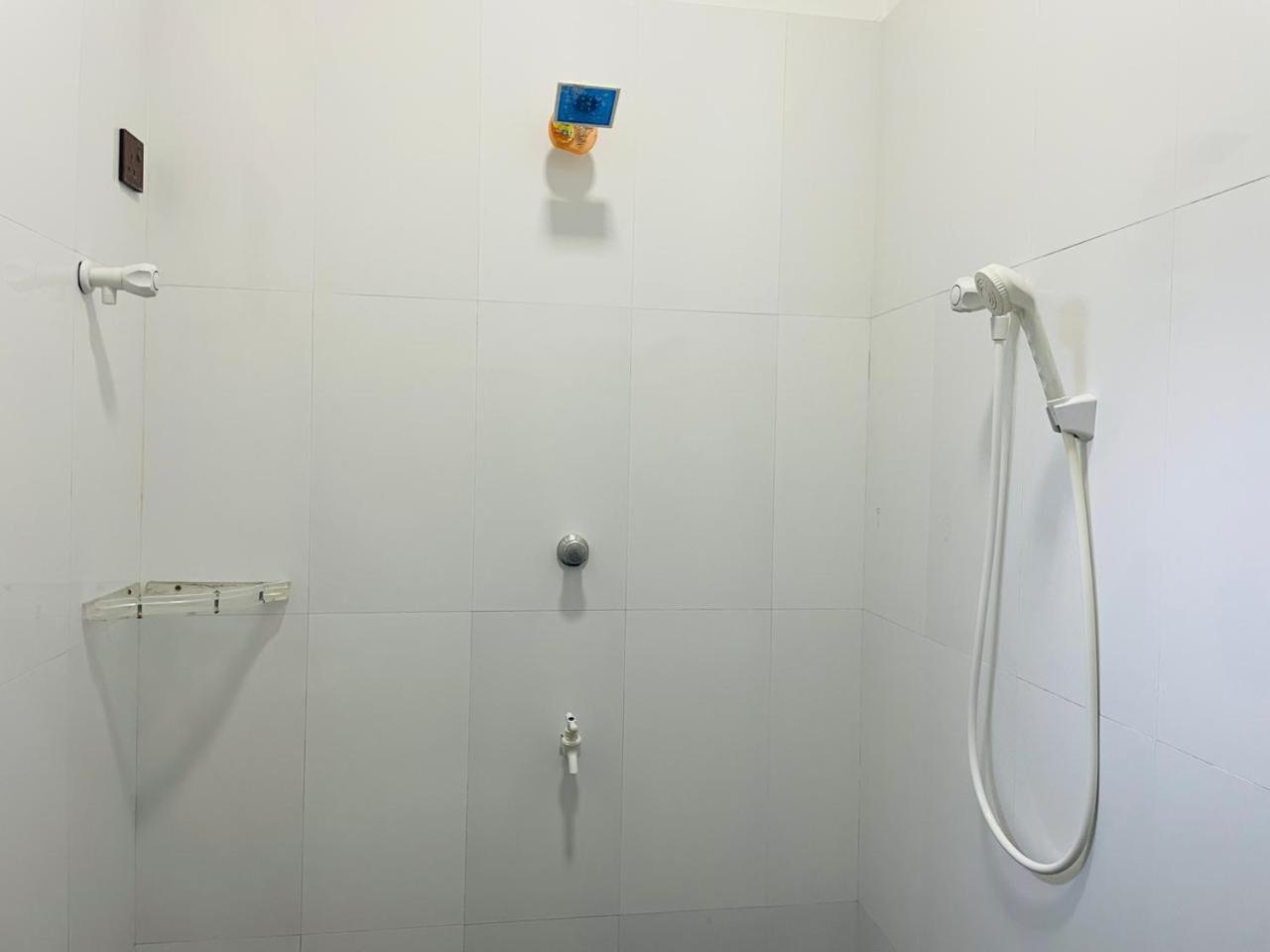 Natraj Guest House Trincomalee Kültér fotó